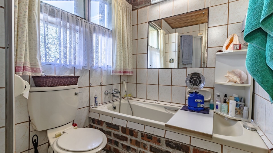 4 Bedroom Property for Sale in Bettys Bay Western Cape
